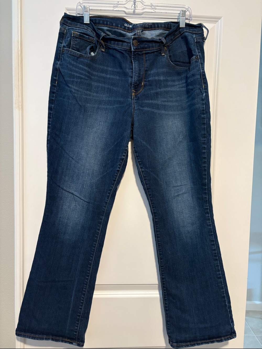 Old Navy Women’s Dark Blue Curvy Mid-Rise Jeans size 16 Short